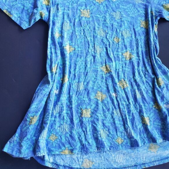 Lularoe Aztec Print simply Comfortable shirt - Picture 4 of 8